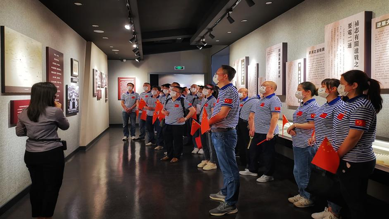重溫崢嶸歲月，感悟紅色初心 ——瀘天化弘旭黨委開展“學(xué)黨史 感黨恩 跟黨走” 主題黨日活動(dòng)(圖3)
