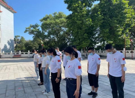弘旭團(tuán)總支國(guó)慶“緬懷先烈，不忘初心”主題團(tuán)日活動(dòng)